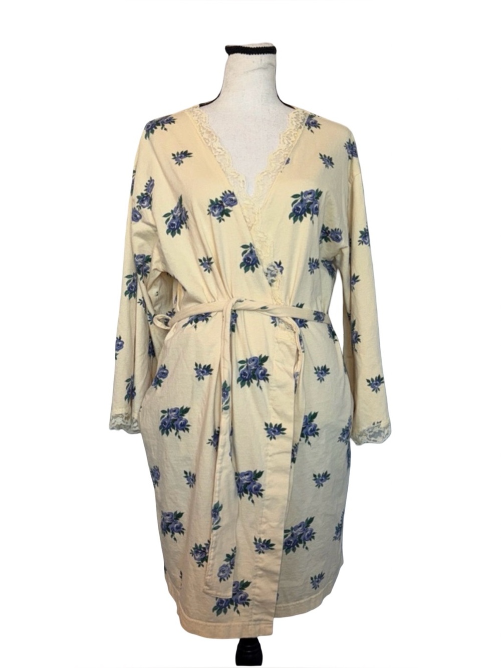 Victoria’s Secret Floral Robe Small Cream Blue Lace Trim Tie Waist Vintage Style